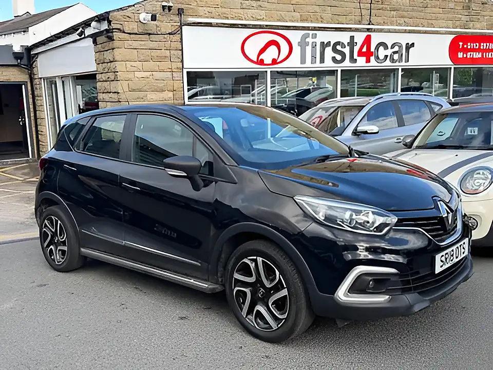 Used 2005 Renault Captur Dynamique Nav Black - Front View