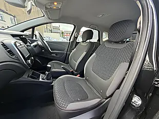 Used 2005 Renault Captur Dynamique Nav Black - Interior and Exterior details 6