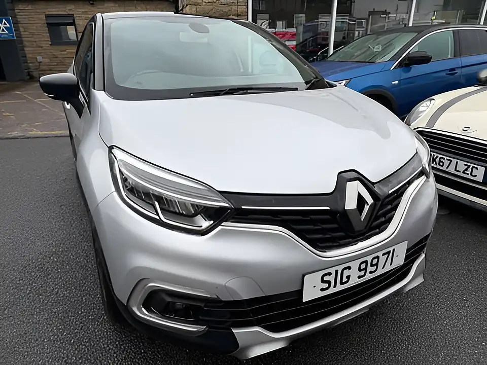 Used 2005 Renault Captur Dynamique S Nav Silver - Interior and Exterior details 2