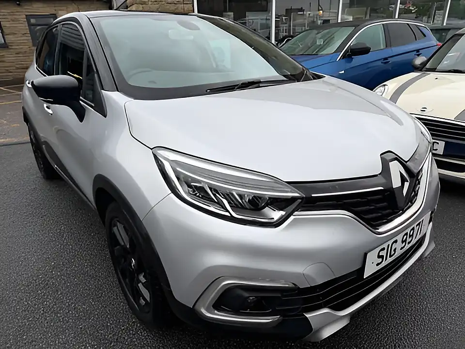 Used 2005 Renault Captur Dynamique S Nav Silver - Interior and Exterior details 7