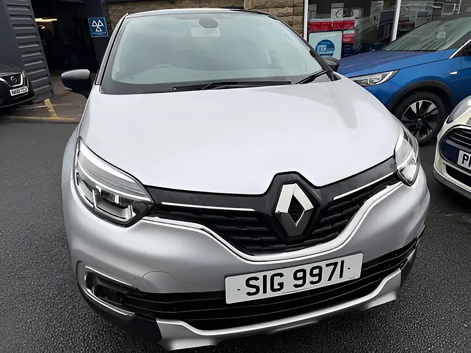 Used 2005 Renault Captur Dynamique S Nav Silver - Interior and Exterior details 8