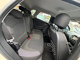 Used 2005 Renault Captur Dynamique S Nav White - Interior and Exterior details 8