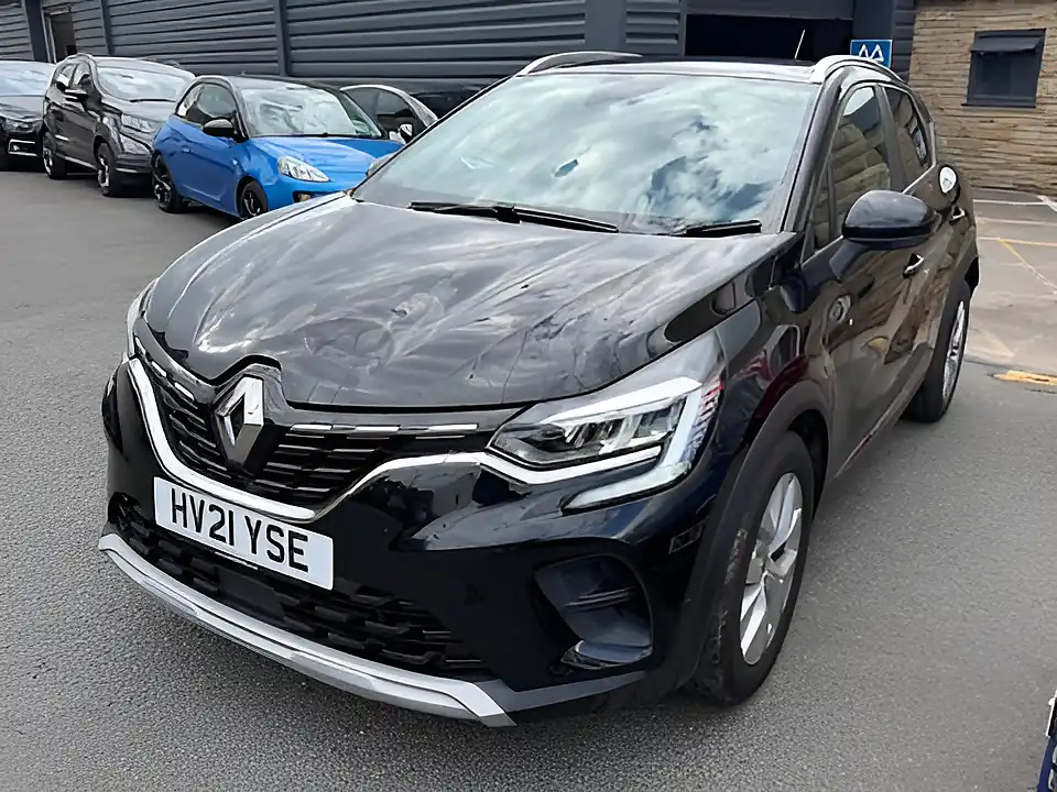 Used 2005 Renault Captur Iconic Black - Interior and Exterior details 3