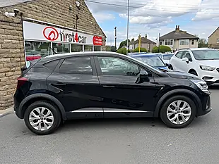 Used 2005 Renault Captur Iconic Black - Interior and Exterior details 5