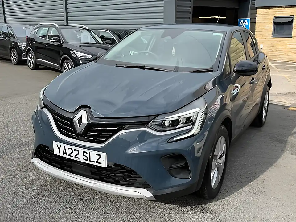 Used 2005 Renault Captur Iconic Edition Blue - Interior and Exterior details 3