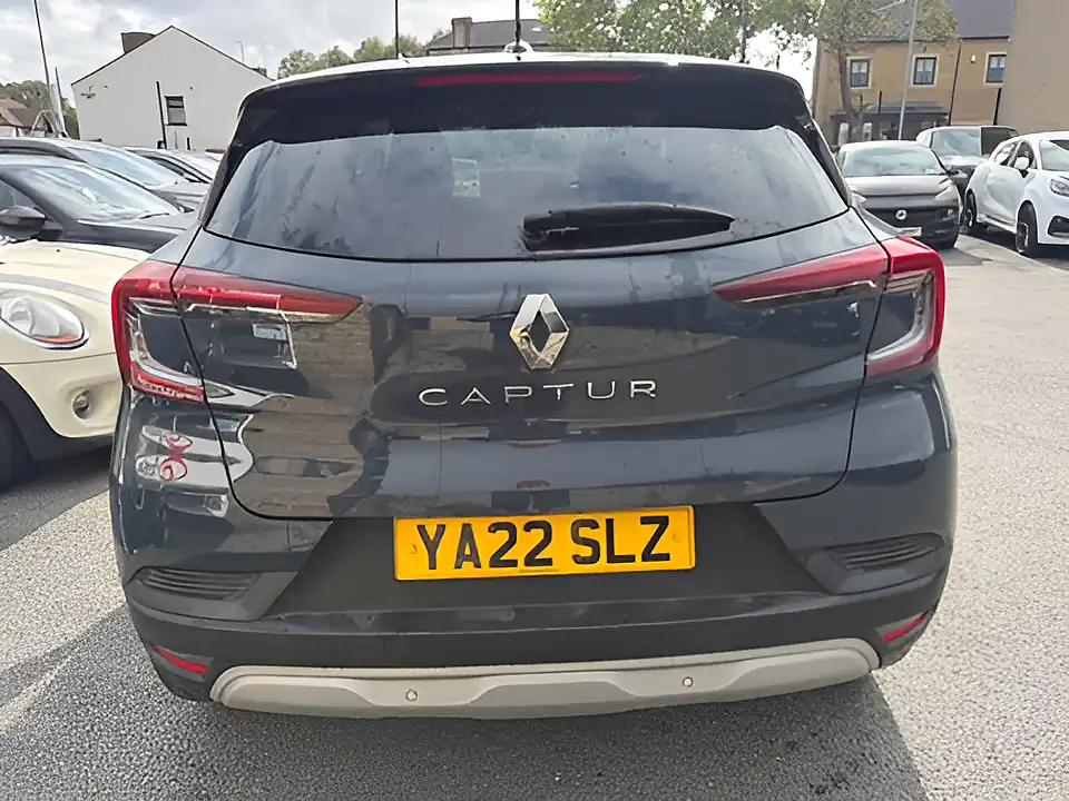 Used 2005 Renault Captur Iconic Edition Blue - Interior and Exterior details 5