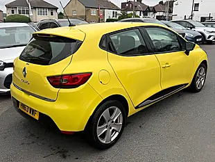 Used 2005 Renault Clio Dynamique Medianav Yellow - Interior and Exterior details 4