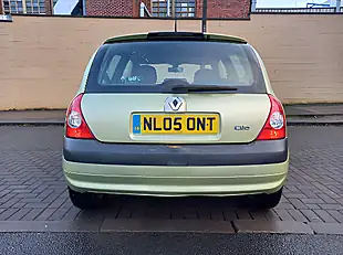 Used 2005 Renault Clio Yellow/Green Metallic - Interior and Exterior details 8