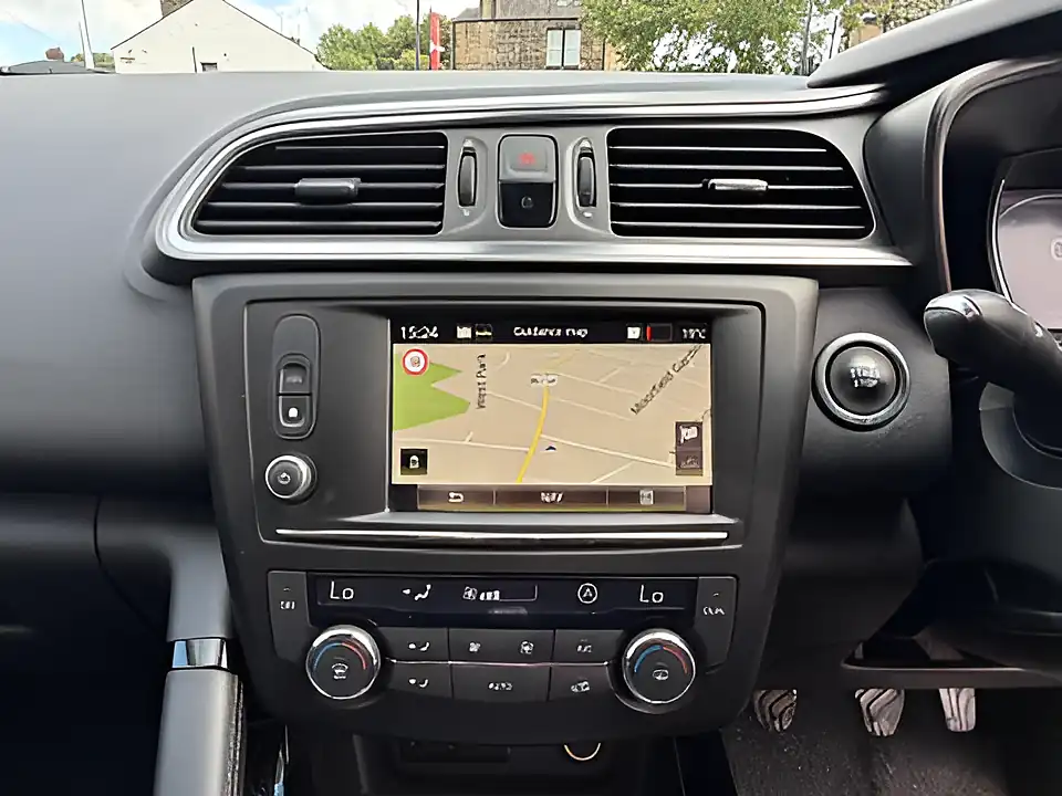 Used 2005 Renault Kadjar Dynamique Nav Grey - Interior and Exterior details 14