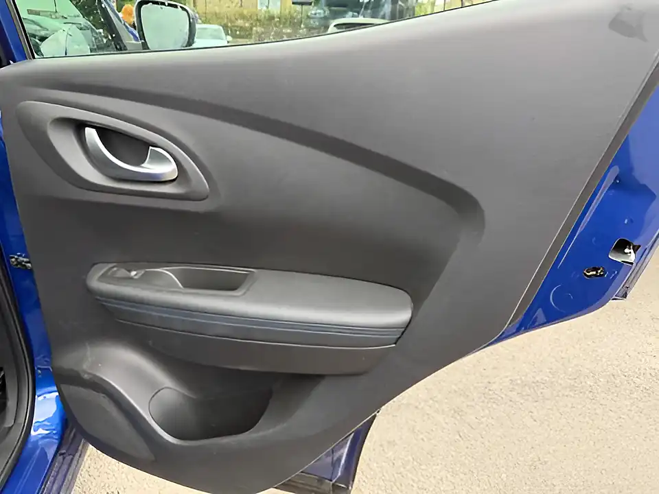 Used 2005 Renault Kadjar S Edition Blue - Interior and Exterior details 19