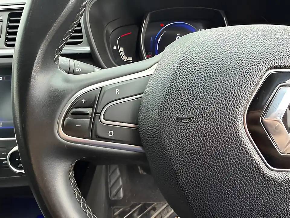 Used 2005 Renault Kadjar S Edition Grey - Interior and Exterior details 9