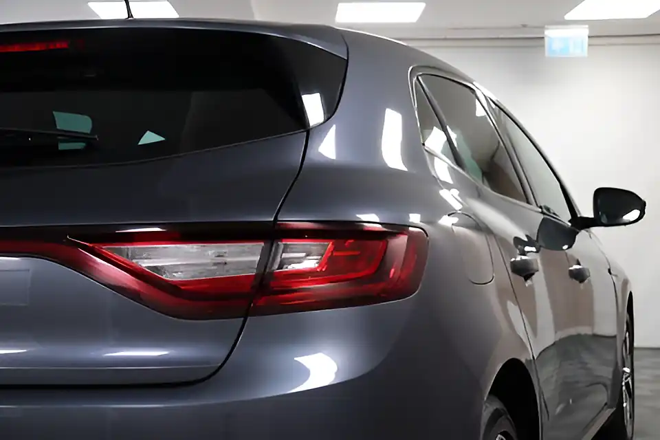 Used 2005 Renault Megane Dynamique S Nav Grey - Interior and Exterior details 13