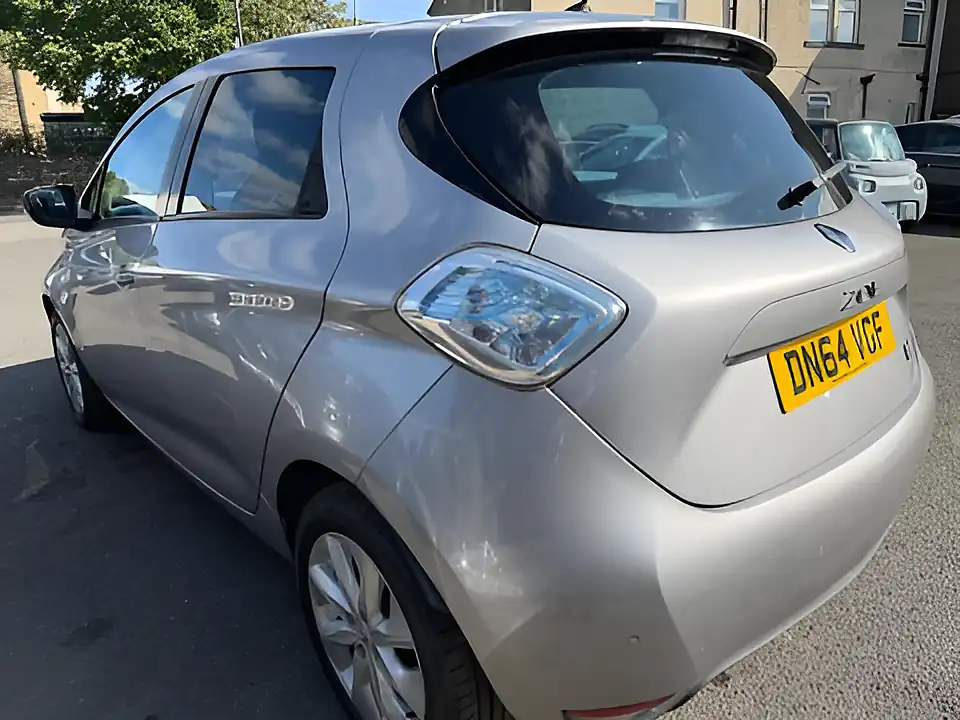 Used 2005 Renault Zoe Dynamique Intens Neptune Grey - Interior and Exterior details 3