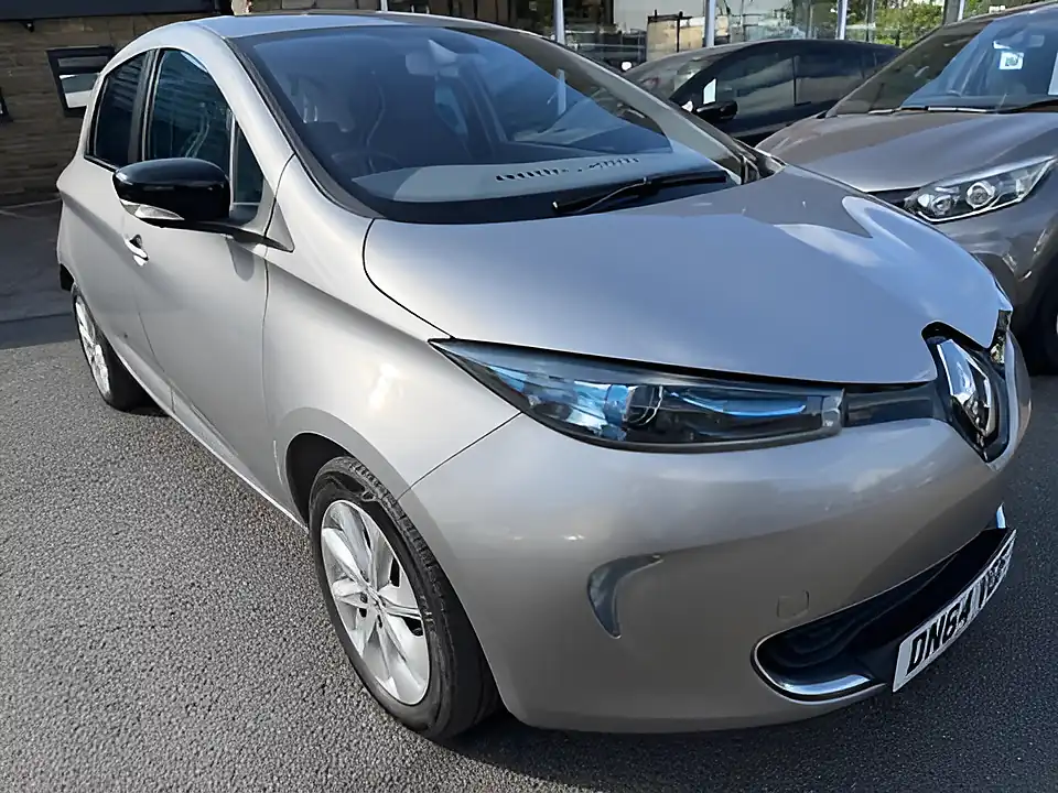 Used 2005 Renault Zoe Dynamique Intens Neptune Grey - Interior and Exterior details 6