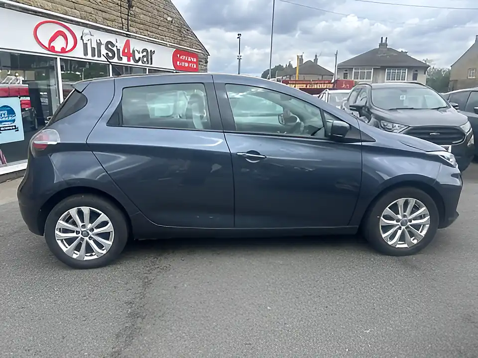 Used 2005 Renault Zoe Iconic Grey - Interior and Exterior details 5