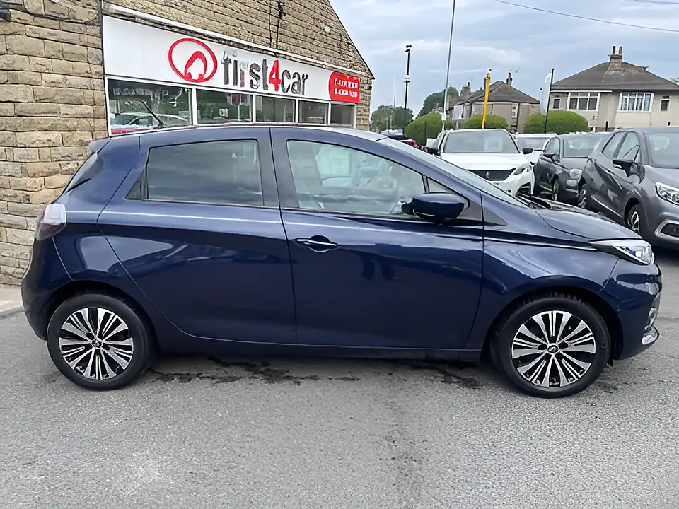 Used 2005 Renault Zoe Riviera Blue - Interior and Exterior details 4