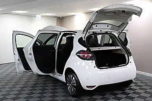 Used 2005 Renault Zoe Techno White - Interior and Exterior details 12