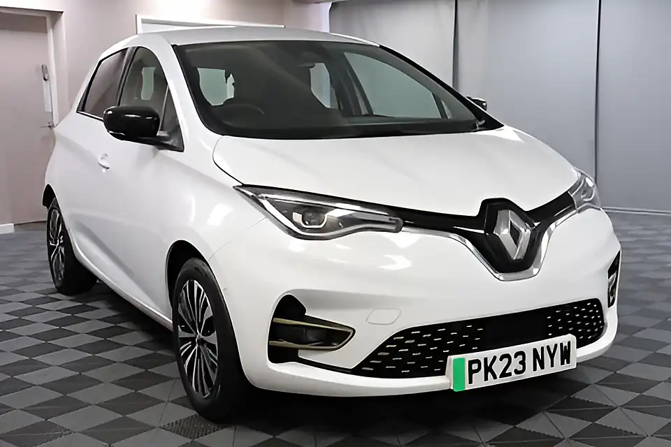 Used 2005 Renault Zoe Techno White - Interior and Exterior details 15