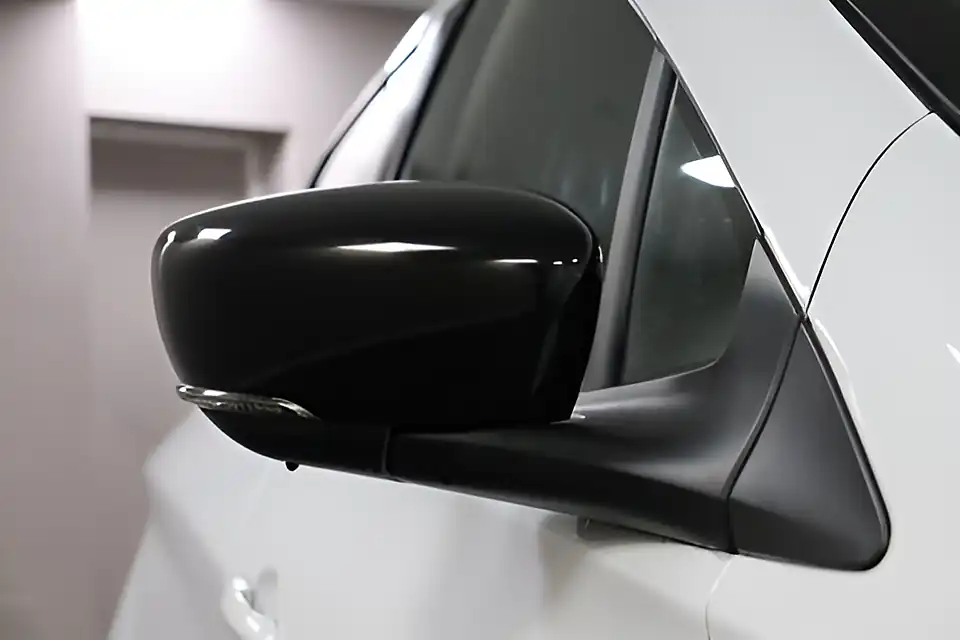 Used 2005 Renault Zoe Techno White - Interior and Exterior details 16