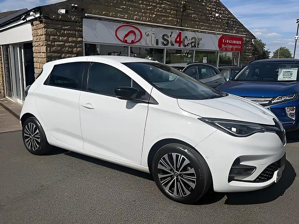 Used 2005 Renault Zoe Techno White - Interior and Exterior details 3