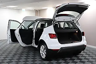 Used 2005 SEAT Arona Se Technology Nevada White - Interior and Exterior details 12