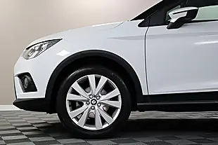 Used 2005 SEAT Arona Se Technology Nevada White - Interior and Exterior details 14