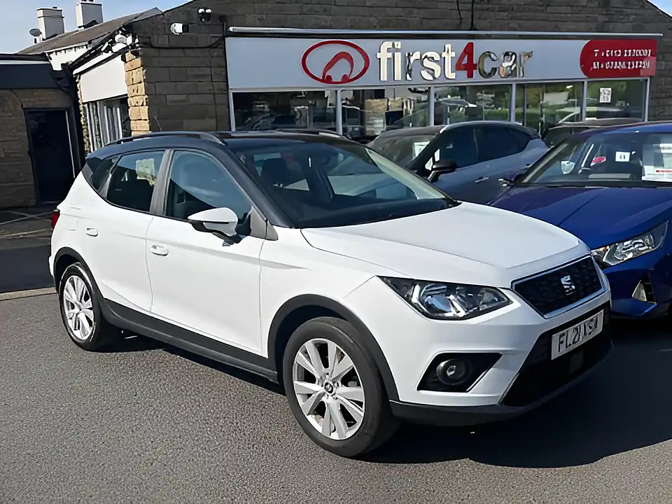 Used 2005 SEAT Arona Se Technology Nevada White - Interior and Exterior details 3