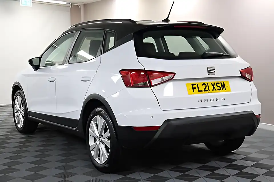 Used 2005 SEAT Arona Se Technology Nevada White - Interior and Exterior details 9