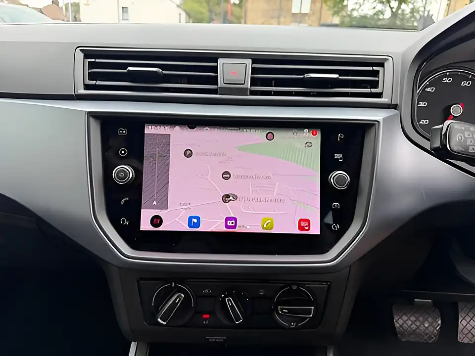 Used 2005 SEAT Arona Se Technology Silver - Interior and Exterior details 13