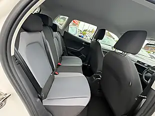 Used 2005 SEAT Arona Se Technology White - Interior and Exterior details 10