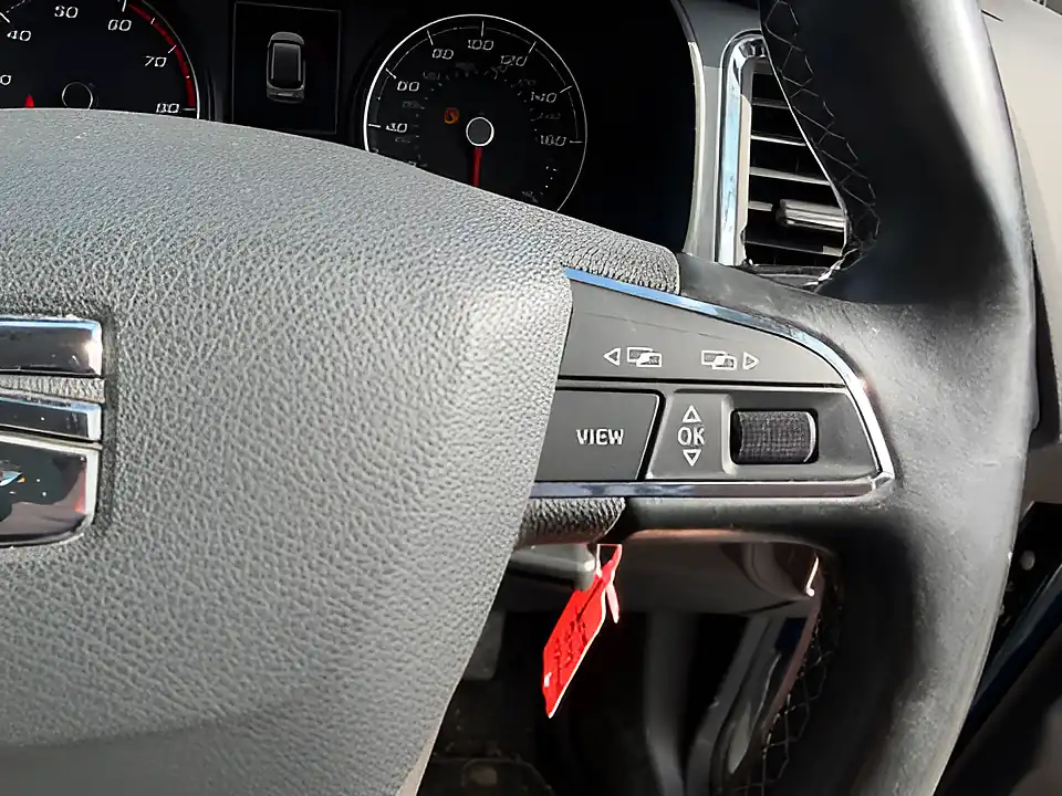 Used 2005 SEAT Ateca Se Technology Lava Blue - Interior and Exterior details 12