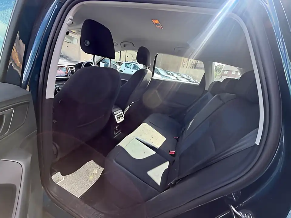 Used 2005 SEAT Ateca Se Technology Lava Blue - Interior and Exterior details 9