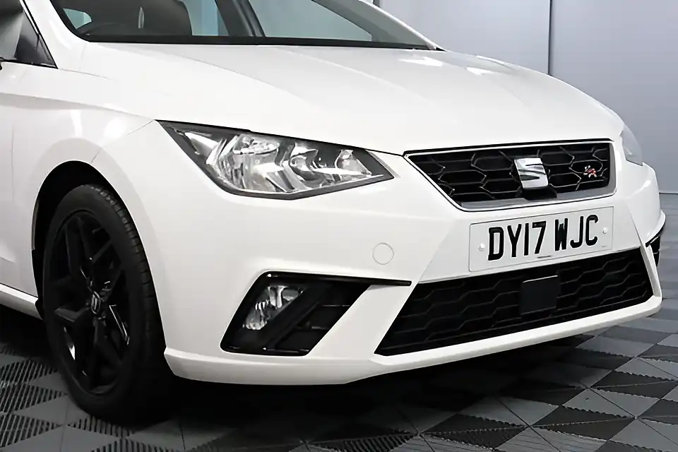 Used 2005 SEAT Ibiza Fr Nevada White - Interior and Exterior details 13