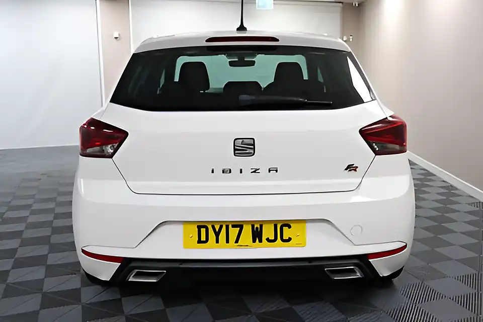 Used 2005 SEAT Ibiza Fr Nevada White - Interior and Exterior details 7