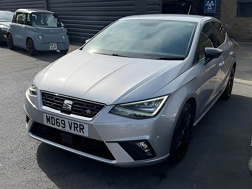 Used 2005 SEAT Ibiza Fr Silver - Interior and Exterior details 3