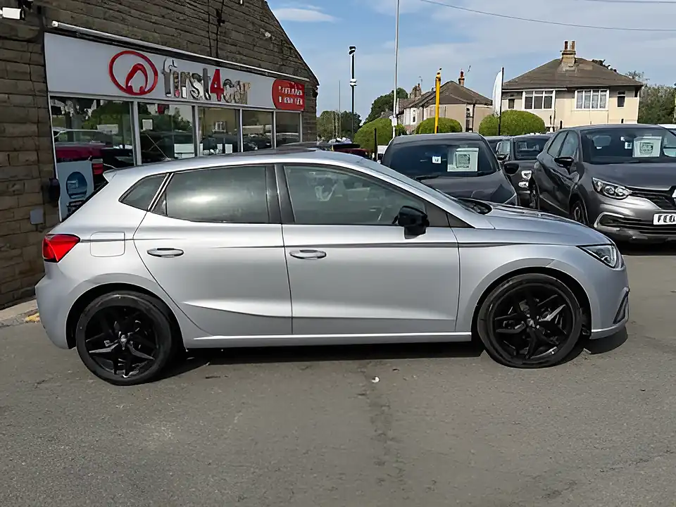 Used 2005 SEAT Ibiza Fr Silver - Interior and Exterior details 6