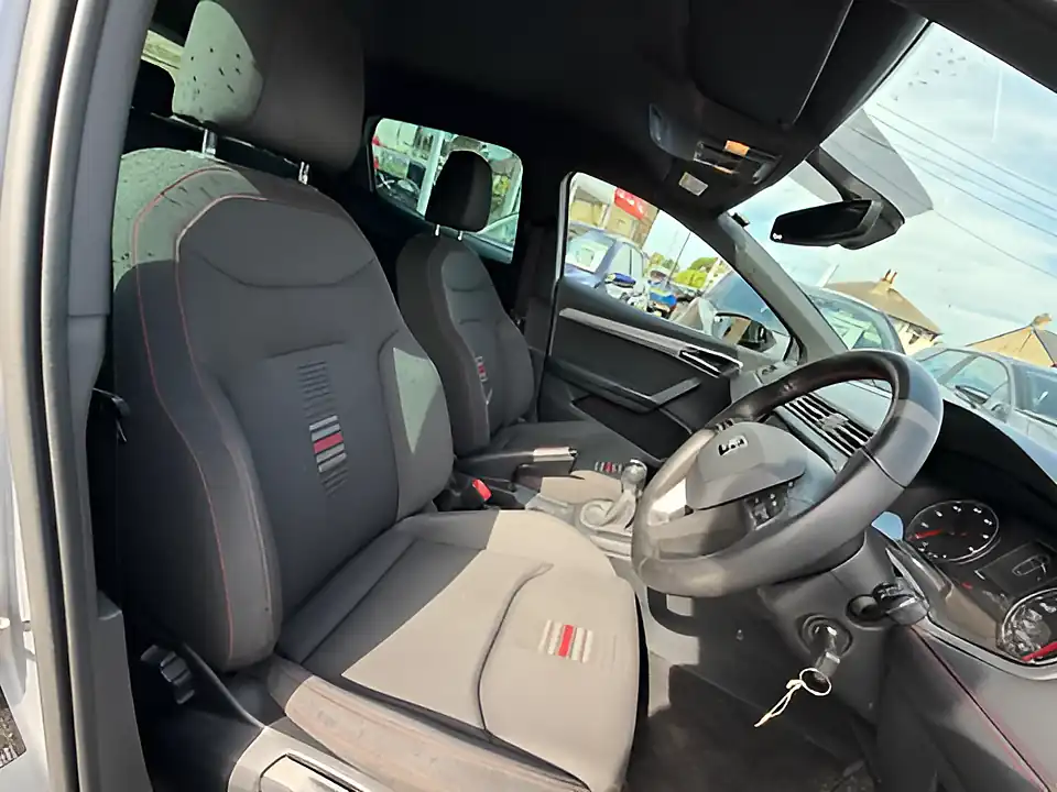 Used 2005 SEAT Ibiza Fr Silver - Interior and Exterior details 8