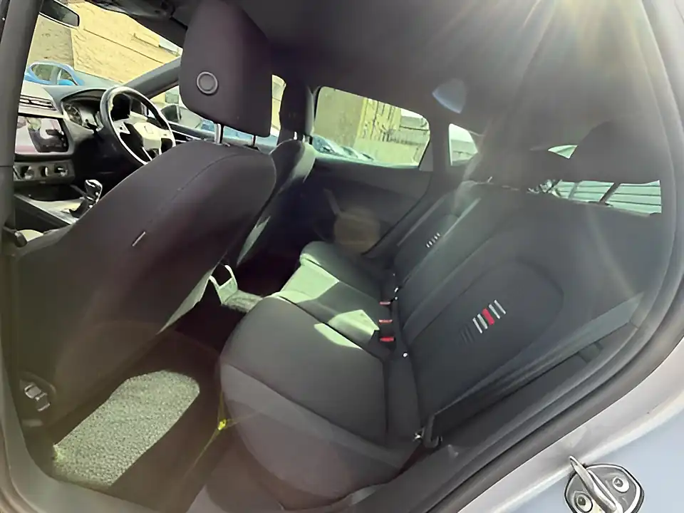 Used 2005 SEAT Ibiza Fr Silver - Interior and Exterior details 9