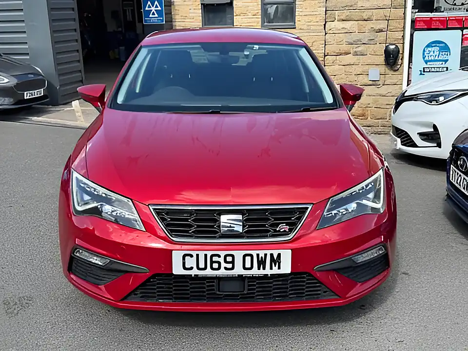 Used 2005 SEAT Leon Fr Red - Interior and Exterior details 2