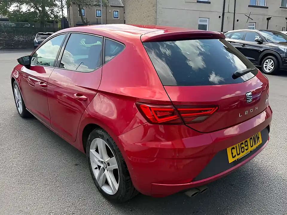 Used 2005 SEAT Leon Fr Red - Interior and Exterior details 5