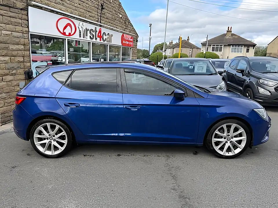 Used 2005 SEAT Leon Fr Sport Blue - Interior and Exterior details 6