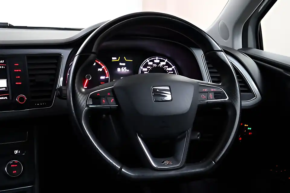 Used 2005 SEAT Leon Fr Technology Nevada White - Interior and Exterior details 20
