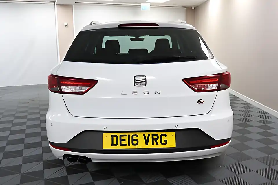 Used 2005 SEAT Leon Fr Technology Nevada White - Interior and Exterior details 7