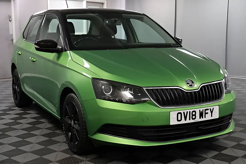 Used 2005 Skoda Fabia Colour Edition Green - Interior and Exterior details 7