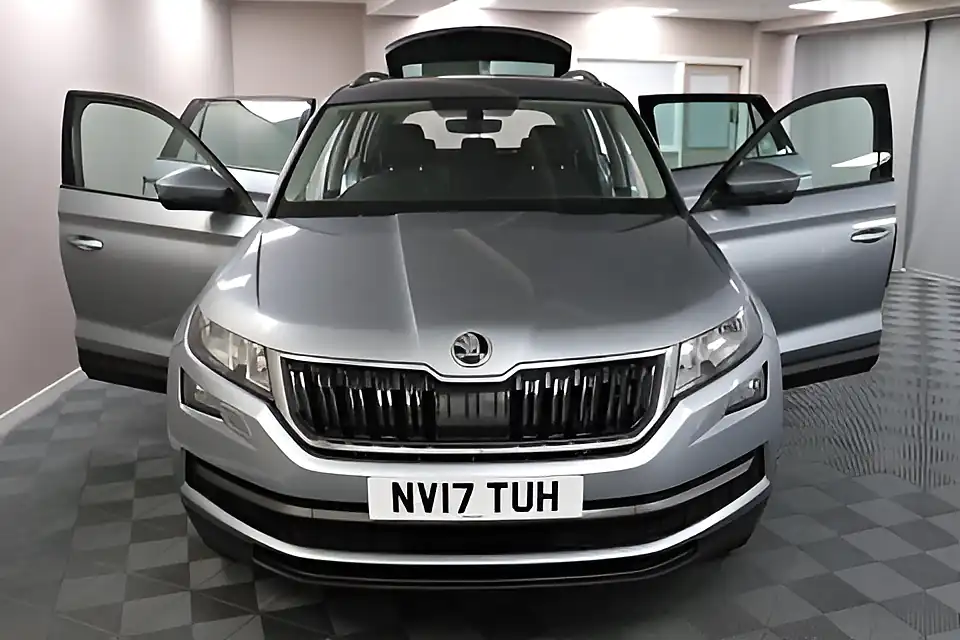 Used 2005 Skoda Kodiaq Se Grey - Interior and Exterior details 6