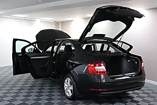 Used 2005 Skoda Octavia Se Black - Interior and Exterior details 12
