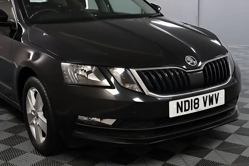 Used 2005 Skoda Octavia Se Black - Interior and Exterior details 14