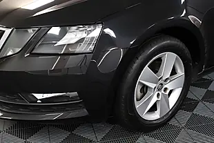 Used 2005 Skoda Octavia Se Black - Interior and Exterior details 16