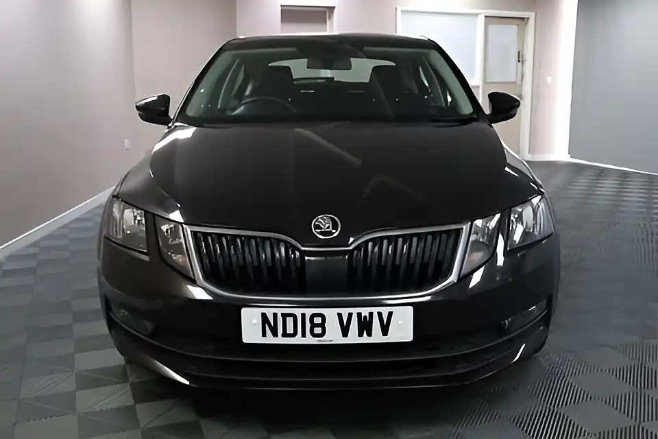 Used 2005 Skoda Octavia Se Black - Interior and Exterior details 2