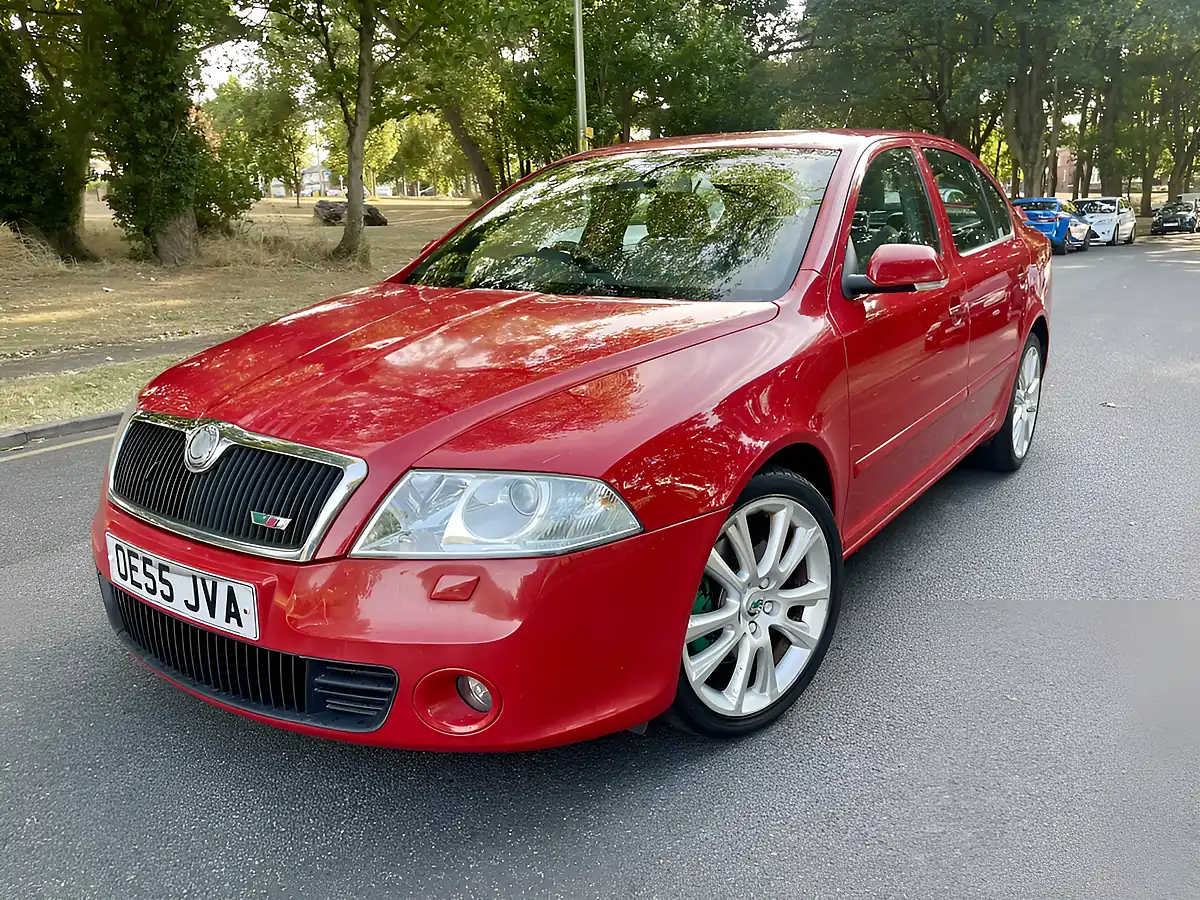 Used 2005 Skoda Octavia VRS 5DR Red - Front View